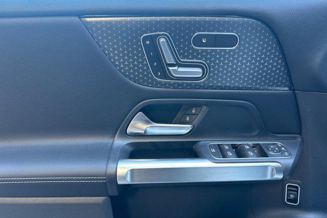 new 2026 Mercedes-Benz GLB 250 car, priced at $47,440