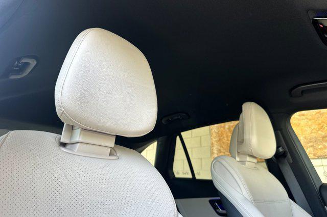new 2025 Mercedes-Benz GLC 350e car, priced at $61,895
