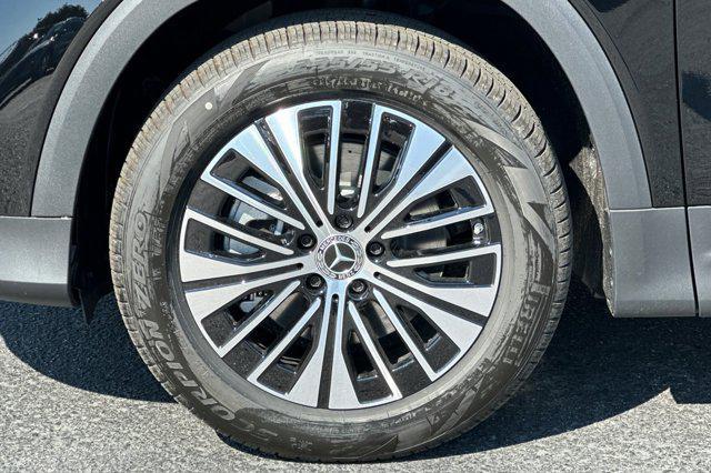 new 2025 Mercedes-Benz EQB 300 car, priced at $62,945