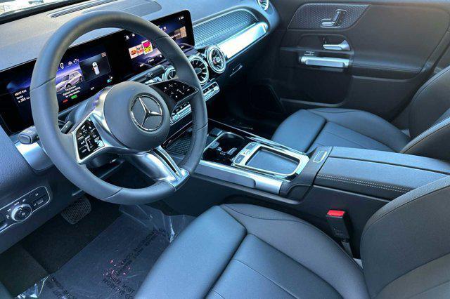 new 2024 Mercedes-Benz EQB 300 car, priced at $61,595