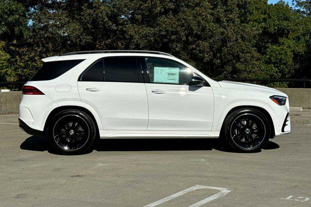 new 2025 Mercedes-Benz GLE 450 car, priced at $84,205