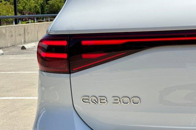 new 2024 Mercedes-Benz EQB 300 car, priced at $59,595