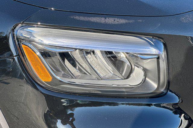 new 2026 Mercedes-Benz GLB 250 car, priced at $49,065