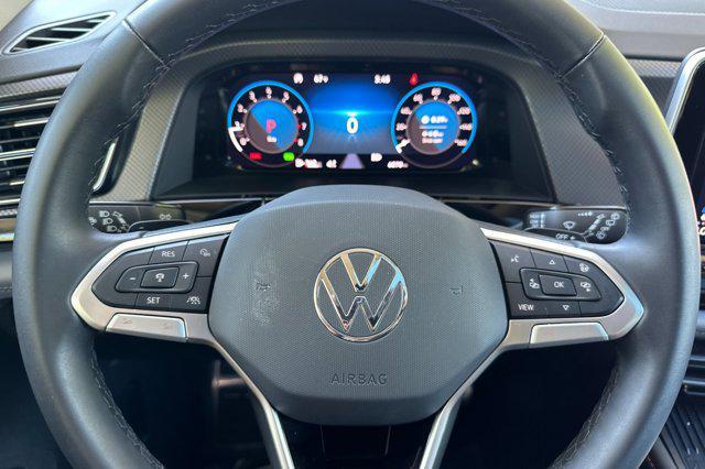 used 2025 Volkswagen Atlas car, priced at $40,999