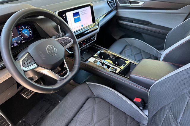 used 2025 Volkswagen Atlas car, priced at $40,999