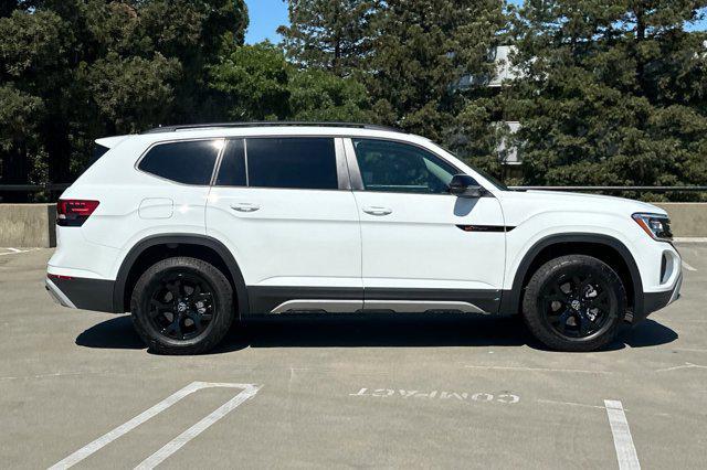 used 2025 Volkswagen Atlas car, priced at $40,999