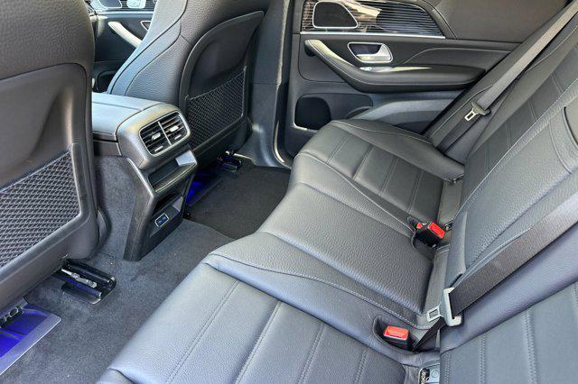 new 2025 Mercedes-Benz GLE 450 car, priced at $86,165
