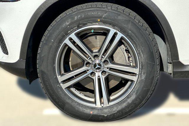 used 2020 Mercedes-Benz GLC 300 car, priced at $21,588