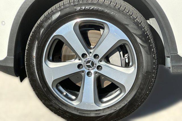 used 2019 Mercedes-Benz GLC 300 car, priced at $19,999