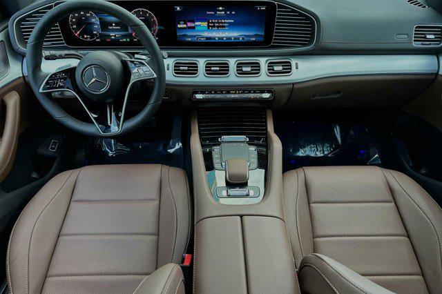 new 2025 Mercedes-Benz GLS 450 car, priced at $92,935