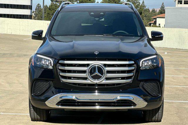 new 2025 Mercedes-Benz GLS 450 car, priced at $92,935