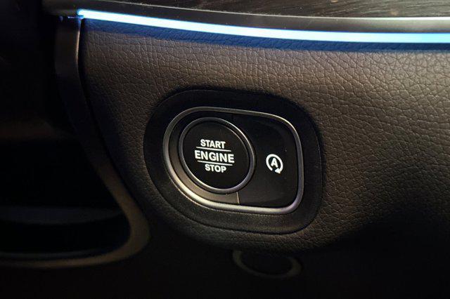 new 2025 Mercedes-Benz GLS 450 car, priced at $91,945