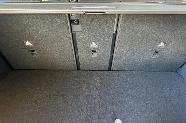 new 2026 Mercedes-Benz GLC 350e car