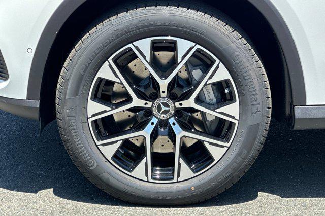new 2025 Mercedes-Benz GLC 350e car, priced at $61,895