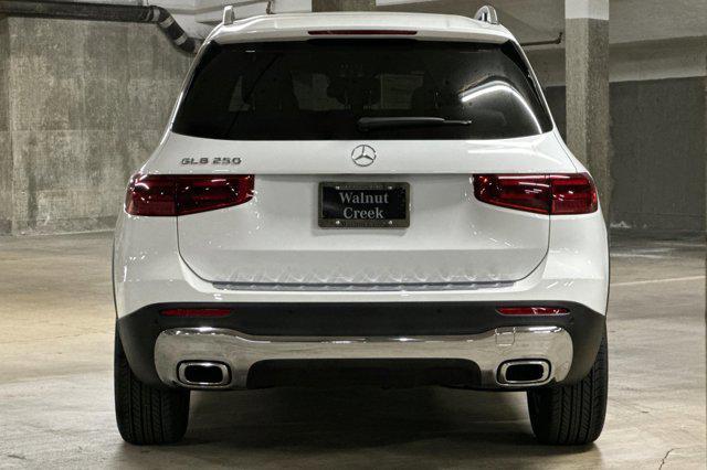 new 2025 Mercedes-Benz GLB 250 car, priced at $47,145