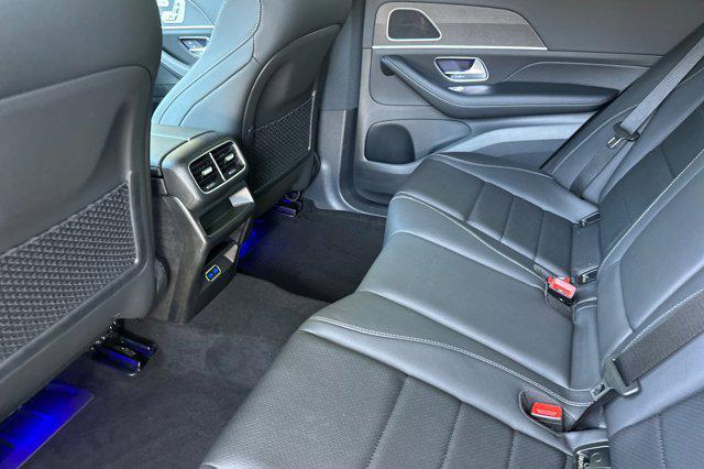 new 2025 Mercedes-Benz GLE 450e car