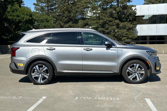 used 2022 Kia Sorento Plug-In Hybrid car, priced at $30,999