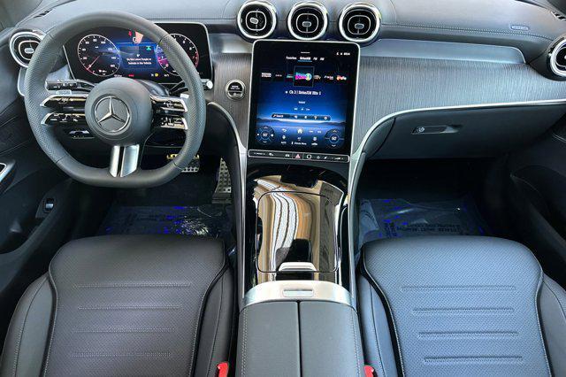 new 2025 Mercedes-Benz GLC 300 car, priced at $59,570
