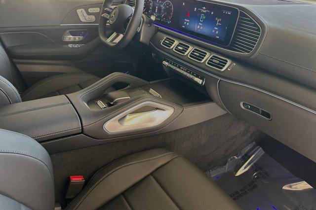 new 2025 Mercedes-Benz GLS 450 car, priced at $95,455