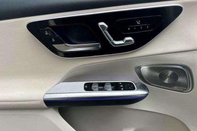 new 2026 Mercedes-Benz GLC 300 car