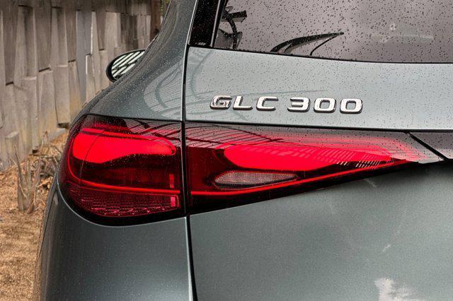 new 2026 Mercedes-Benz GLC 300 car