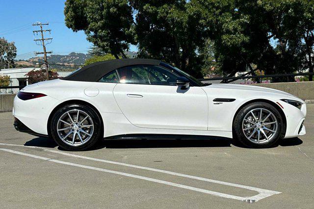 new 2024 Mercedes-Benz AMG SL 43 car, priced at $120,180