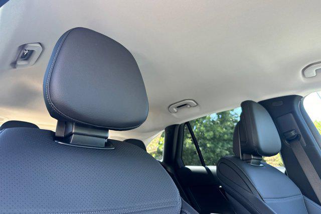 new 2025 Mercedes-Benz GLC 350e car, priced at $62,375