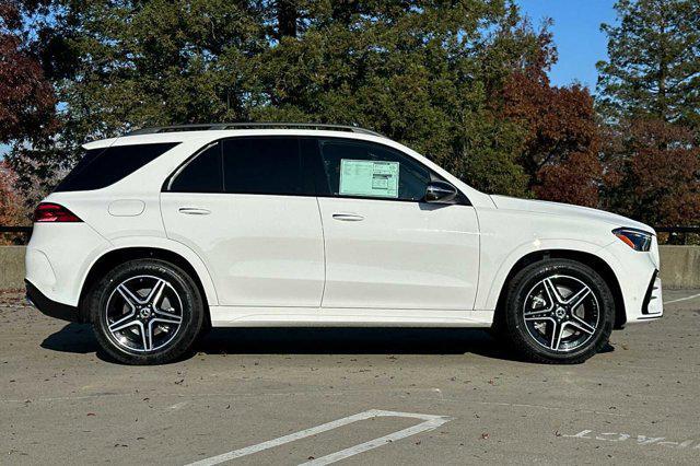 new 2025 Mercedes-Benz GLE 450 car, priced at $78,235