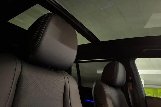 new 2025 Mercedes-Benz GLS 450 car, priced at $101,275
