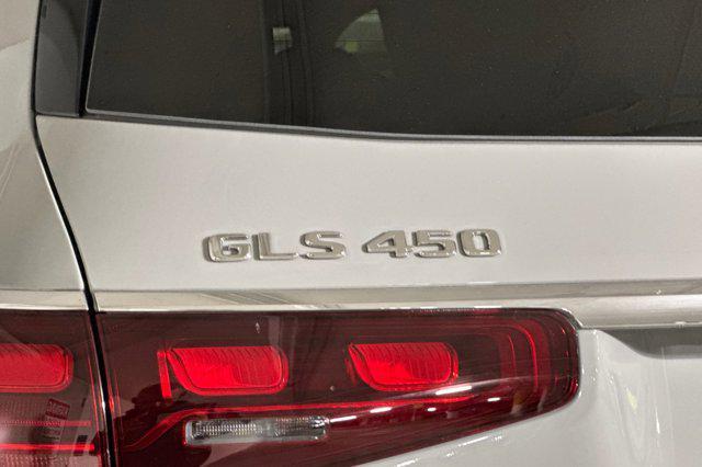 new 2025 Mercedes-Benz GLS 450 car, priced at $101,275