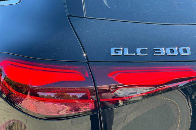 new 2026 Mercedes-Benz GLC 300 car