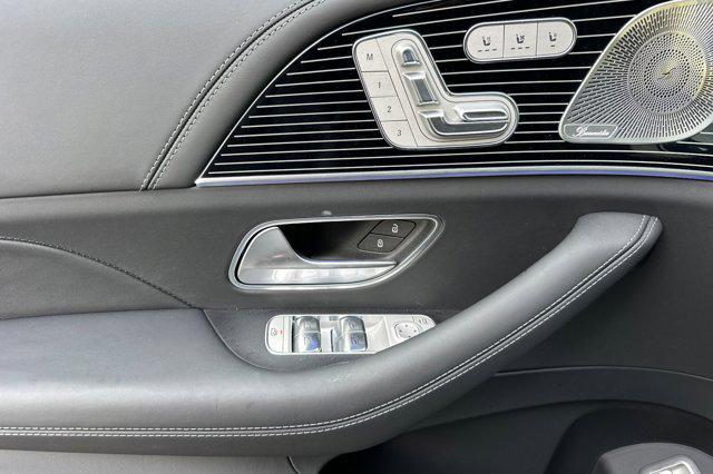 new 2025 Mercedes-Benz Maybach GLS 600 car, priced at $187,695