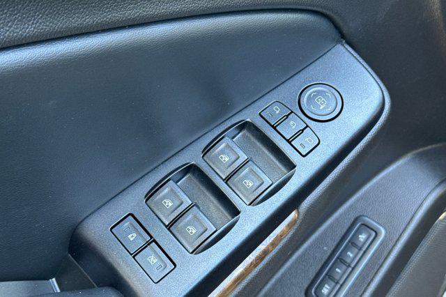 used 2016 GMC Yukon car, priced at $30,588