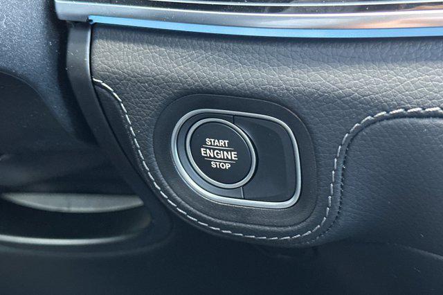 new 2025 Mercedes-Benz GLE 450e car, priced at $83,715