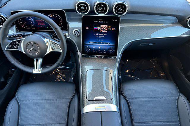 new 2025 Mercedes-Benz GLC 300 car, priced at $55,445