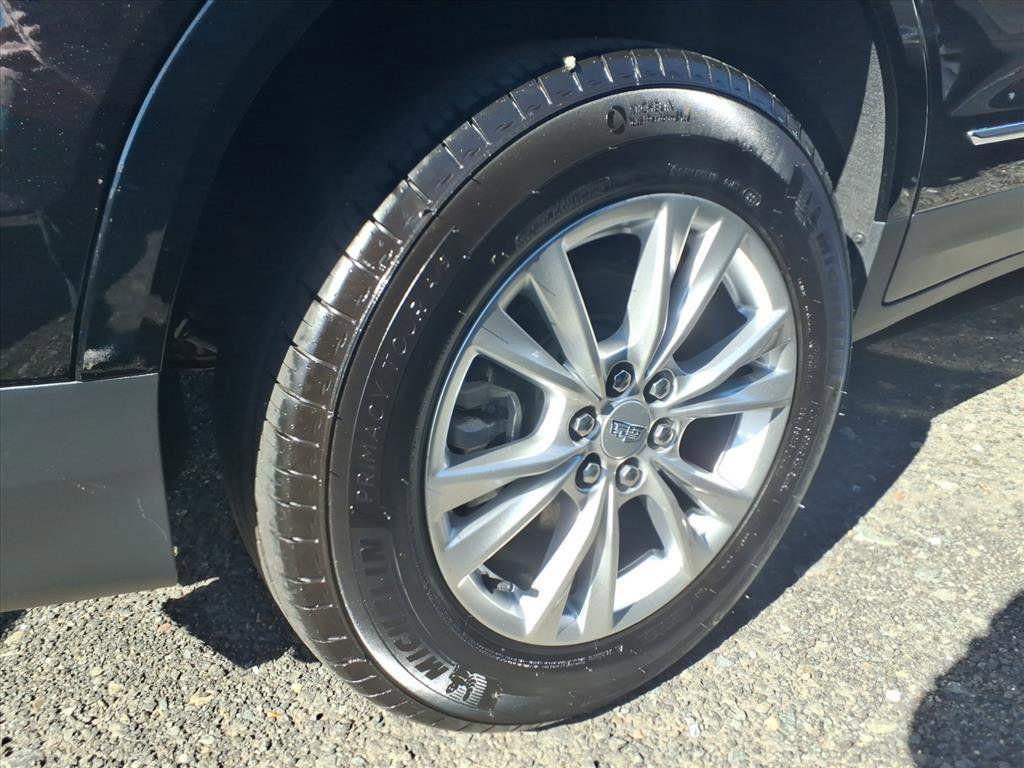 used 2025 Cadillac XT5 car