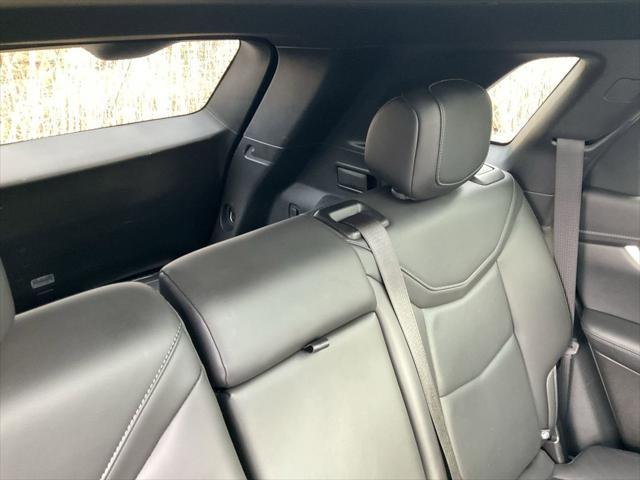 used 2023 Cadillac XT5 car, priced at $30,990