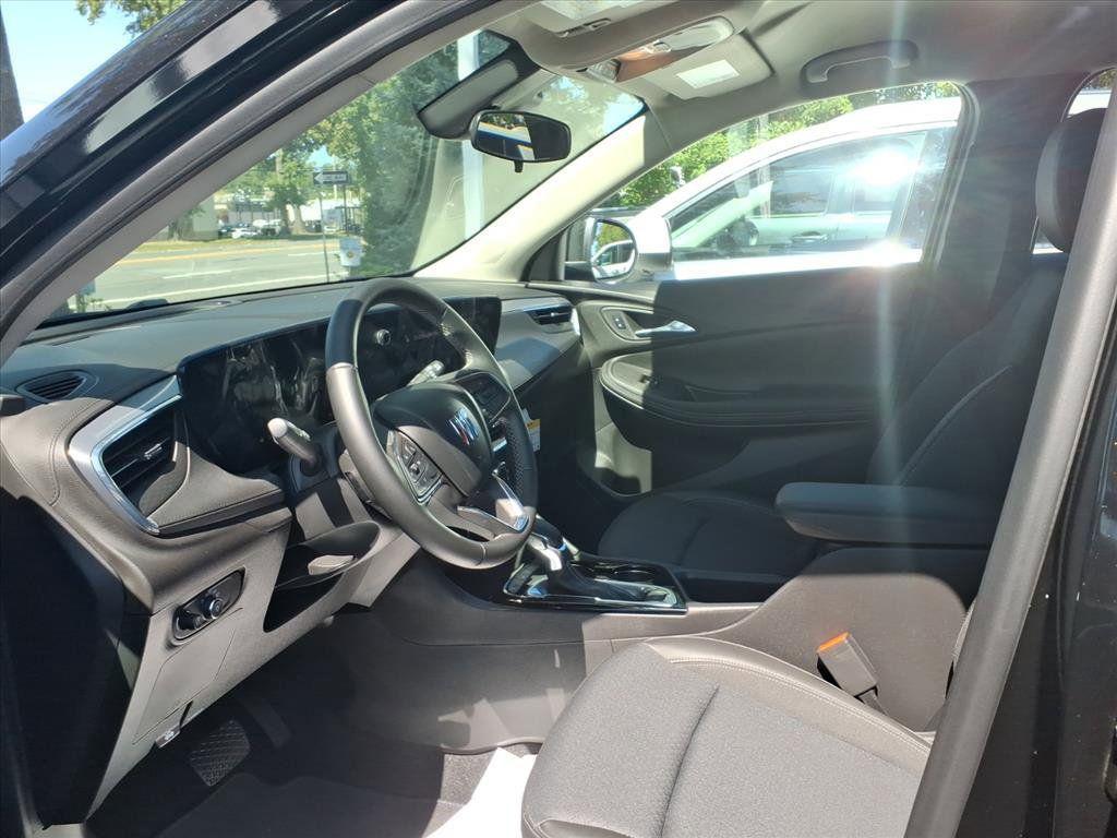used 2025 Buick Encore GX car, priced at $25,990