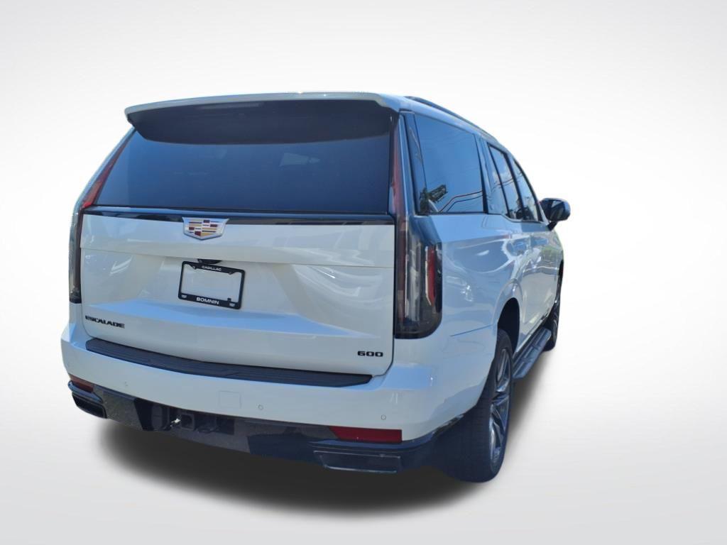 used 2022 Cadillac Escalade car, priced at $69,990