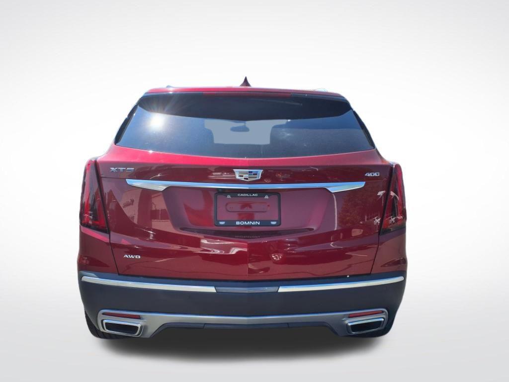 used 2022 Cadillac XT5 car, priced at $29,990