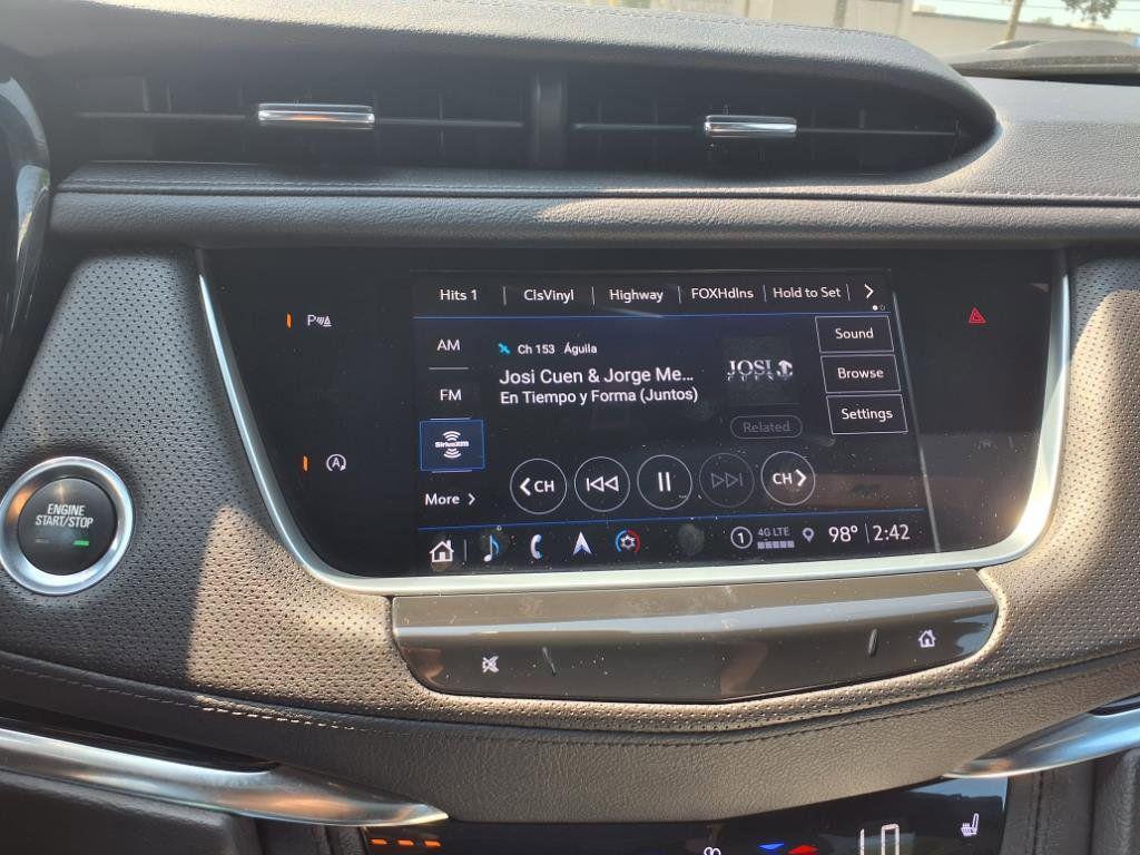 used 2022 Cadillac XT5 car, priced at $29,990