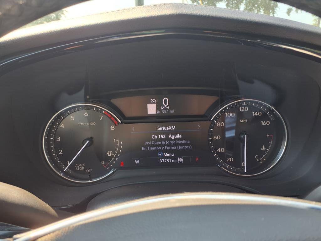 used 2022 Cadillac XT5 car, priced at $29,990