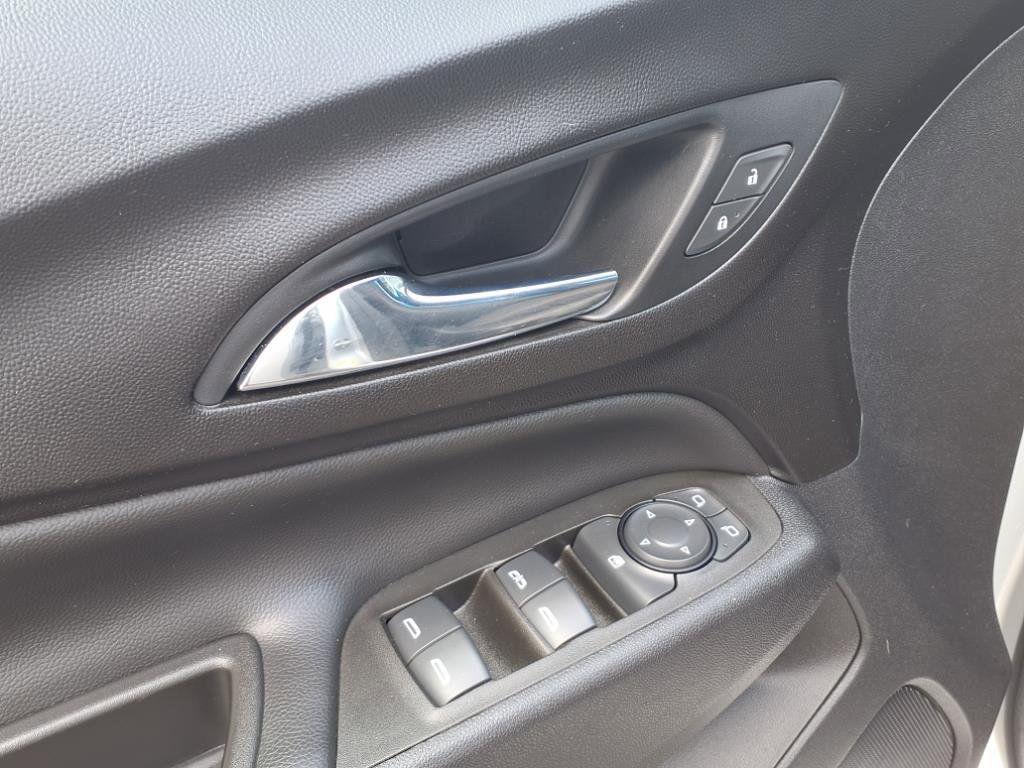 used 2021 Chevrolet Equinox car, priced at $14,490