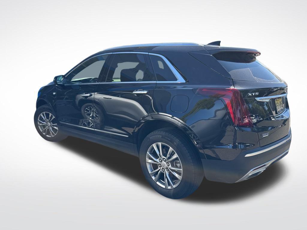 used 2023 Cadillac XT5 car, priced at $30,490