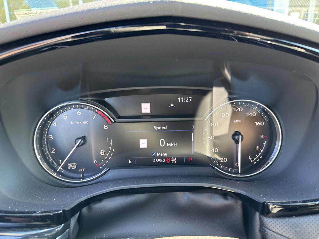 used 2023 Cadillac XT5 car, priced at $30,490