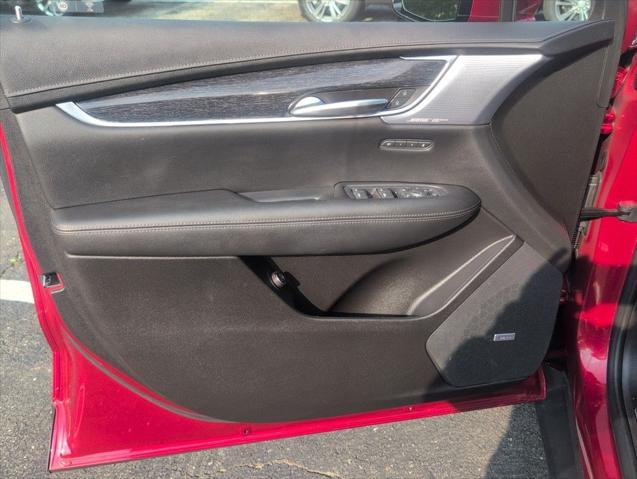 used 2022 Cadillac XT5 car, priced at $32,990