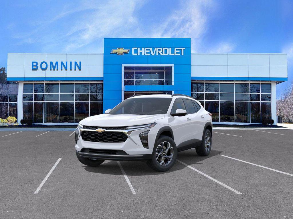 new 2025 Chevrolet Trax car, priced at $21,995