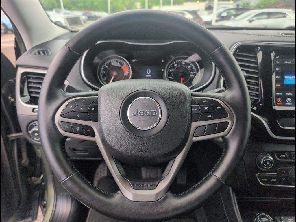 used 2020 Jeep Cherokee car, priced at $18,490