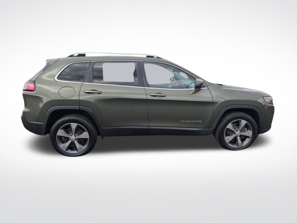 used 2020 Jeep Cherokee car, priced at $18,490