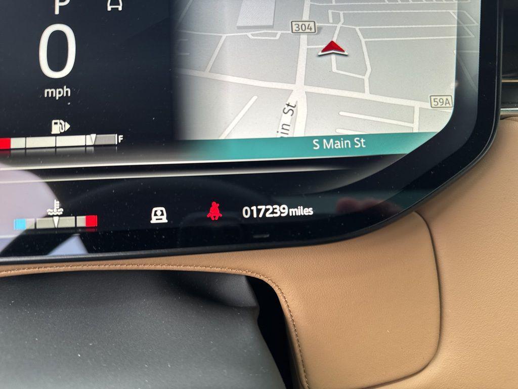 used 2025 Land Rover Range Rover Sport car, priced at $109,490